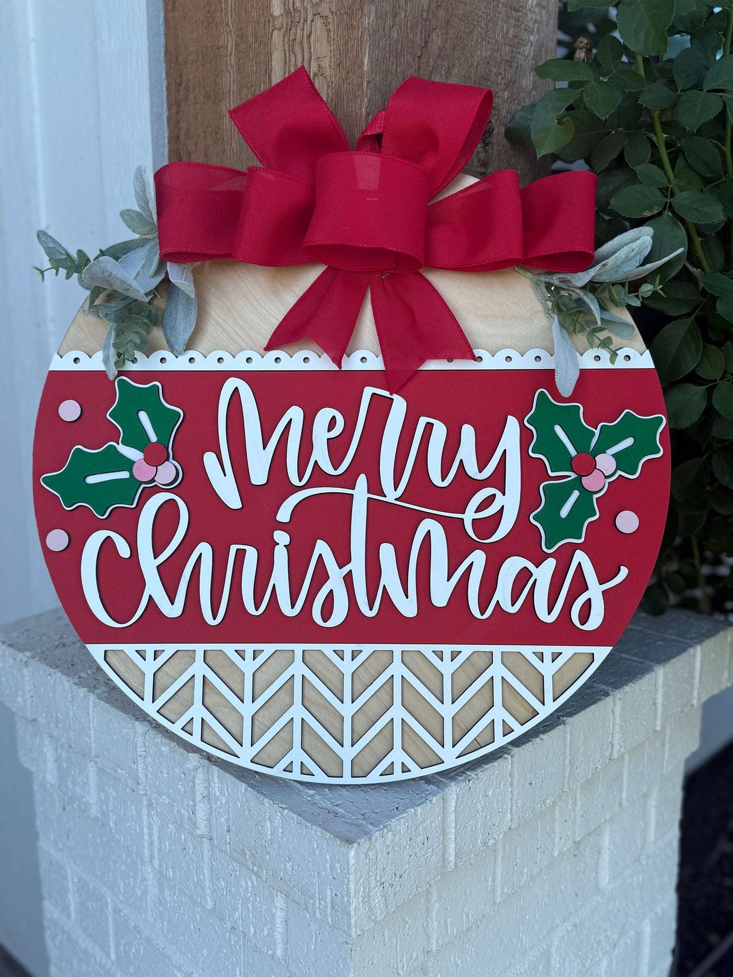 Merry Christmas Door Sign with Holly & Red Bow – Laser Cut Wooden Holiday Wreath for Front Porch – Farmhouse Christmas Décor