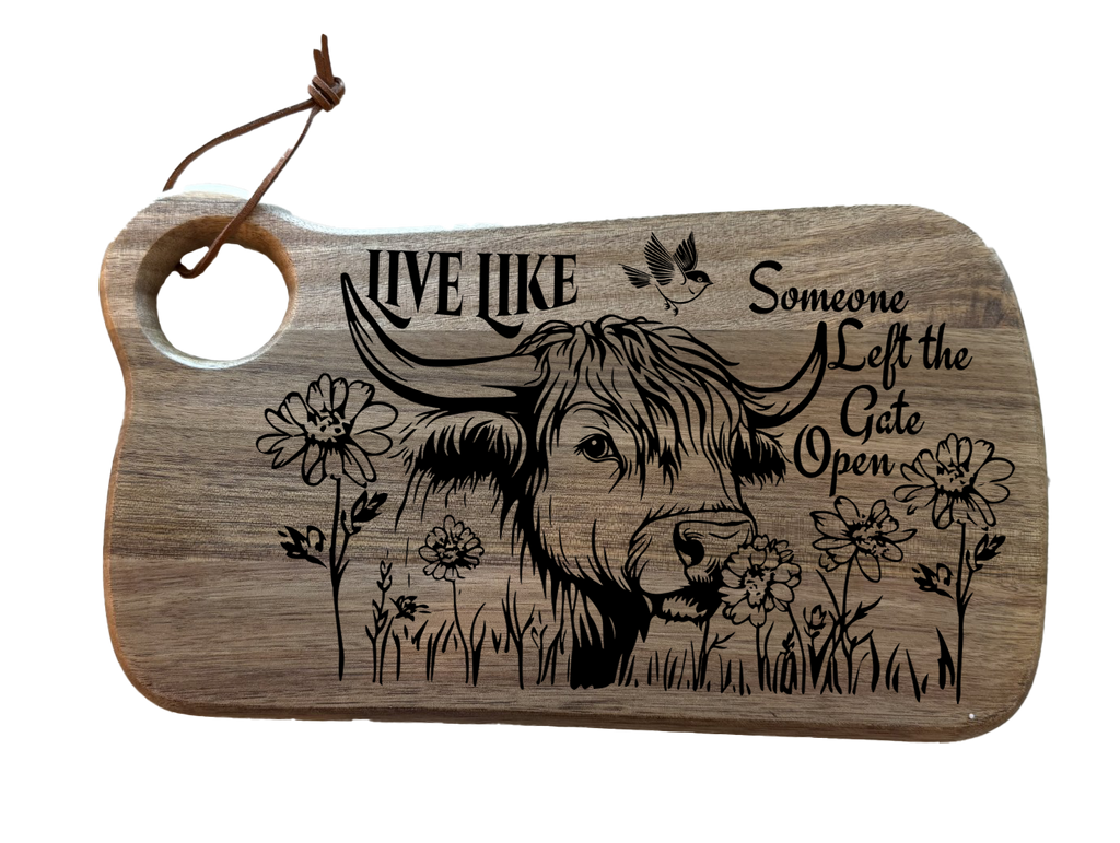 Planche à charcuterie gravée au laser | 35 x 27 cm | Plateau de service pour fromages et charcuteries | Idéal pour recevoir, une pendaison de crémaillère, un mariage ou comme cadeau