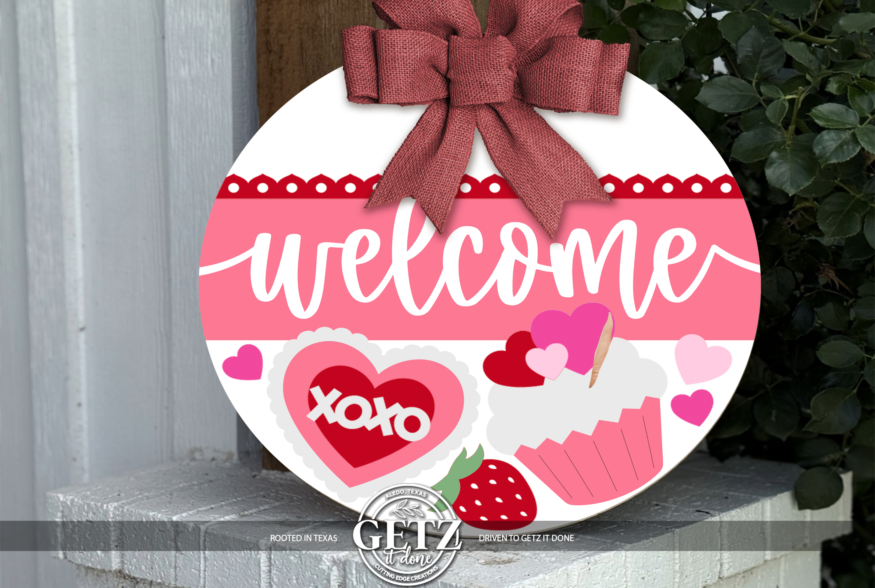 Décoration de porte « Bienvenue » pour la Saint-Valentin • Décoration de porche pour la Saint-Valentin • Panneau de bienvenue en forme de cœur • Panneau de porte d'entrée pour la Saint-Valentin • Décoration de porte « XOXO »