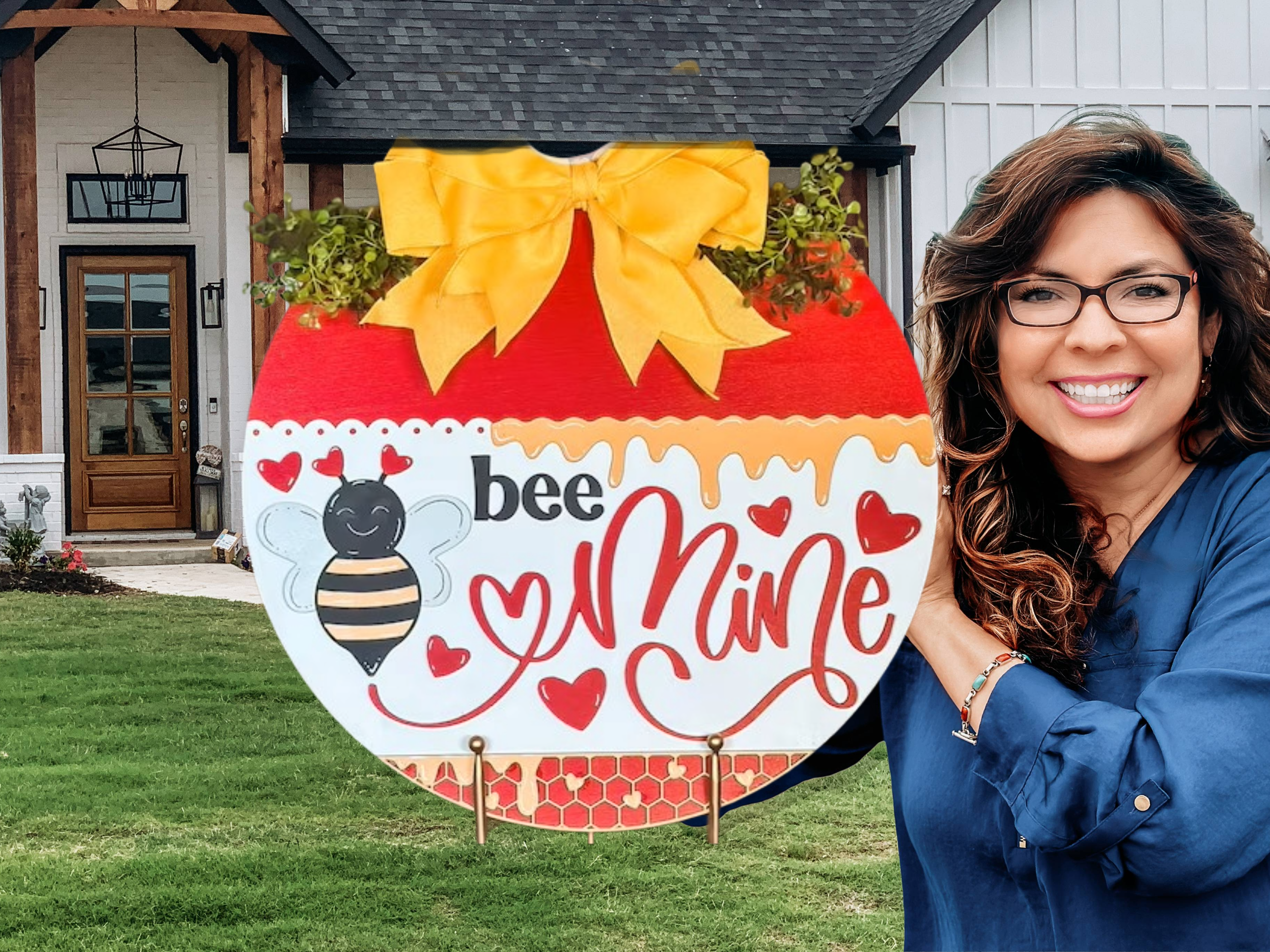 Bee Mine Valentine Door Hanger • Bee Valentine Decor • Valentine Door Sign • Honey Bee Door Decor • Valentine Front Door