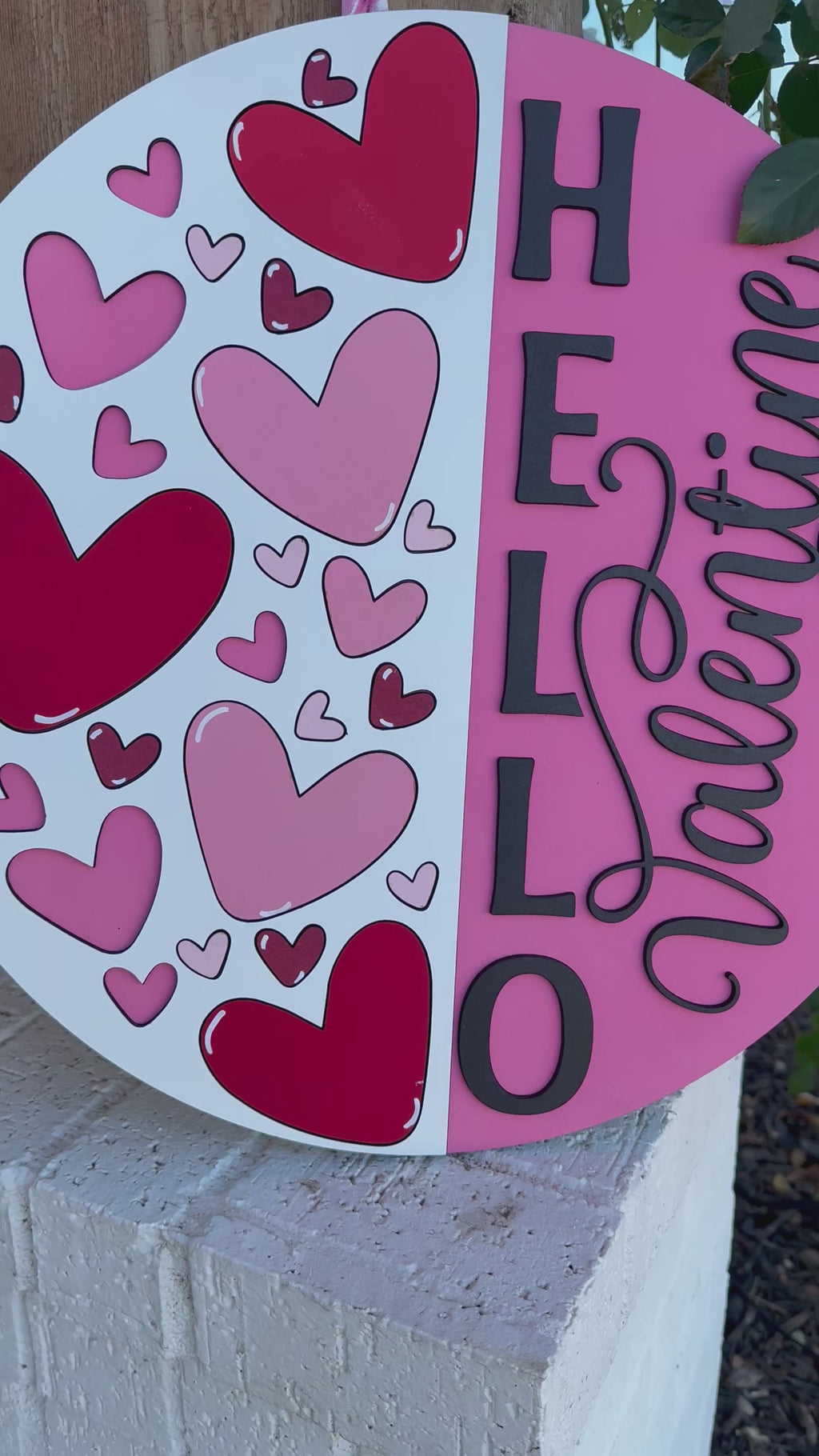 Hello Valentine Door Hanger • Valentine Front Door Sign • Pink Heart Decor • Valentine Porch Sign • Wooden Round Sign
