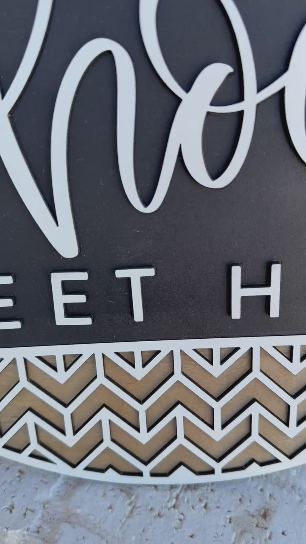 Home Sweet Home Door Hanger | Round Wood Front Door Sign | Farmhouse Welcome Sign | Black & White Door Decor