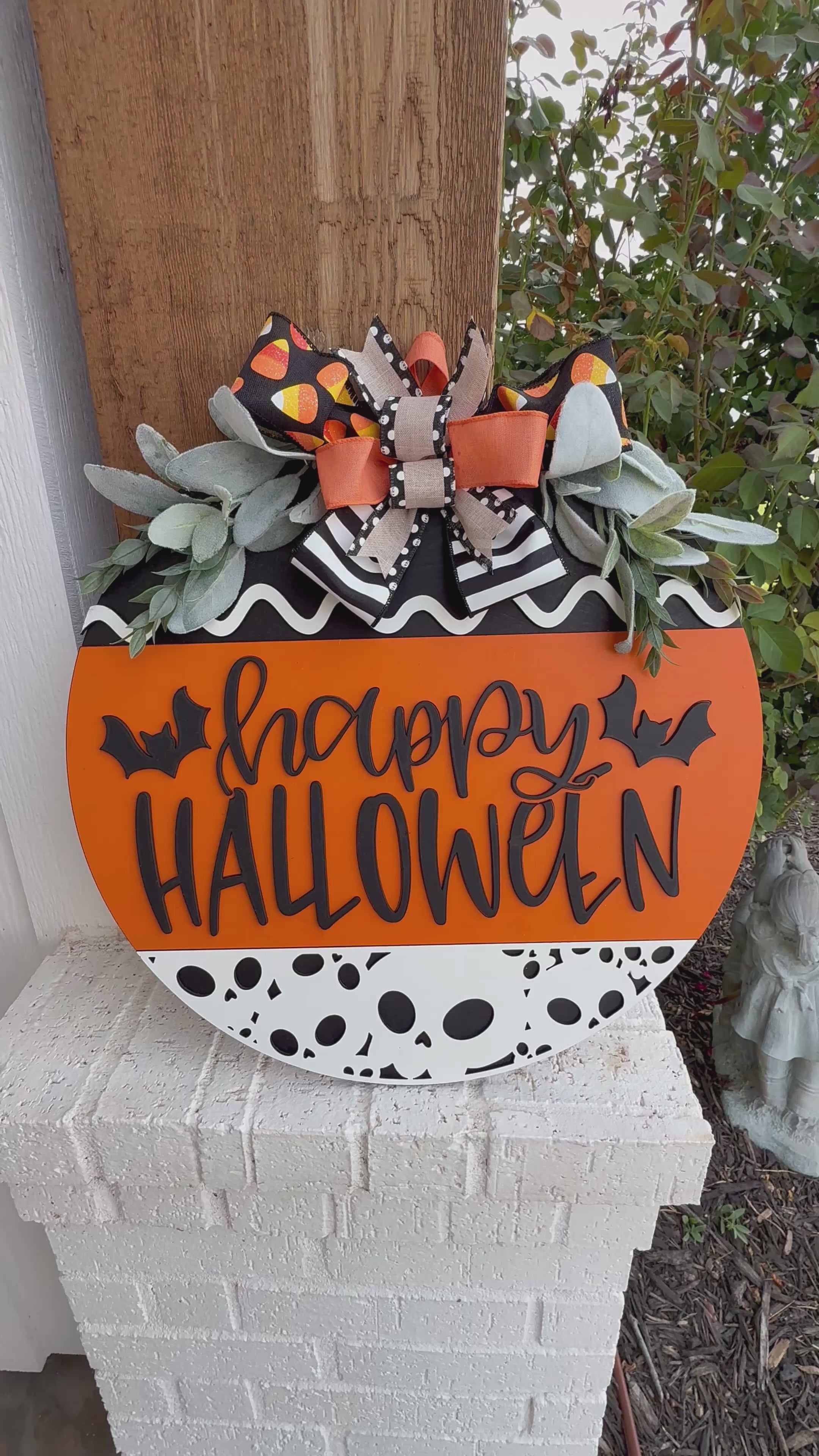 Happy Halloween Bats and Skulls Door Sign, Door Wreath