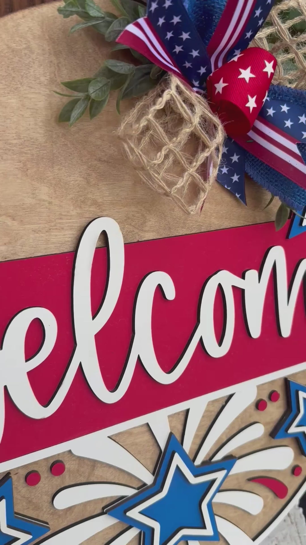 Décoration de porte « C’est la saison du baseball » – Panneau rond découpé au laser et fait main – Décoration de porte sportive – Cadeau pour les fans de baseball